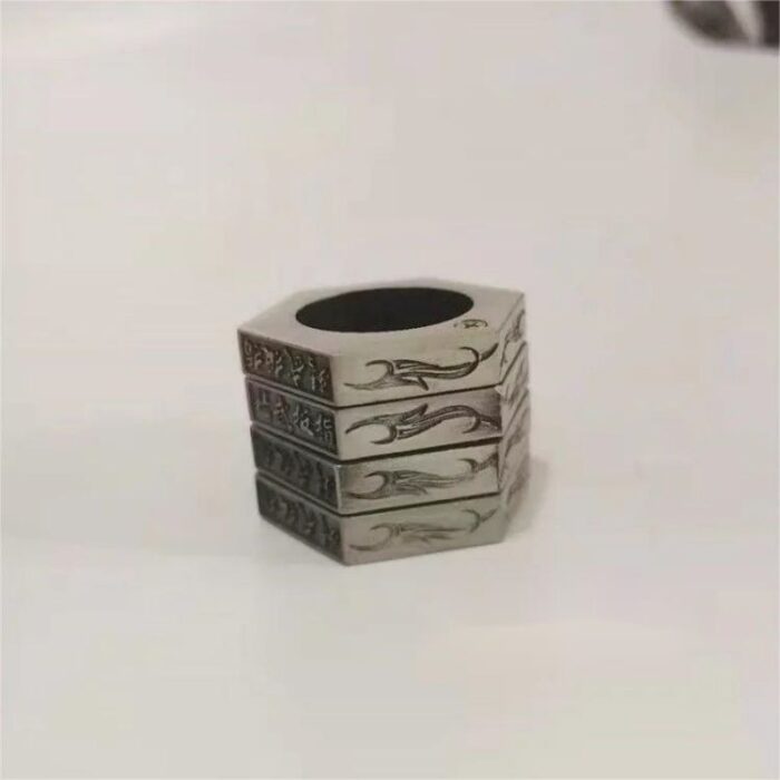 Self-defense Ring Ring King Metal Finger Wrench Ring Defense Defense Folding Hand Buckle Hexagon Four Finger Tiger Finger - Image 4