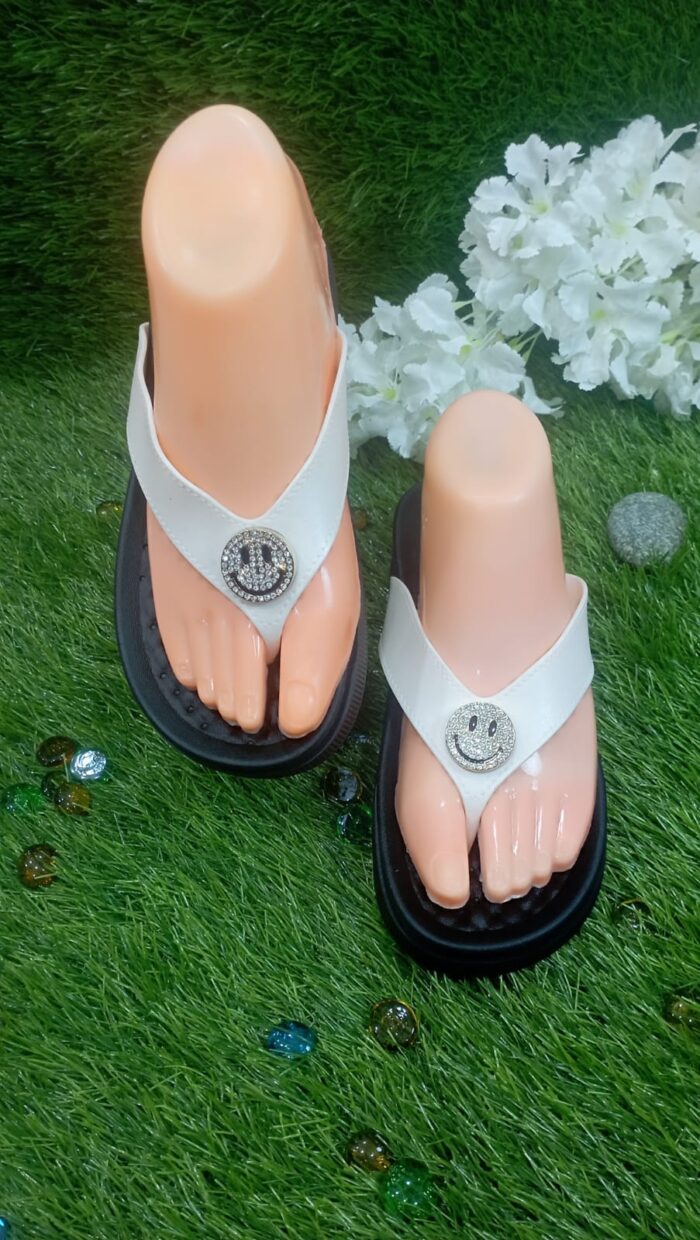 Flip Flop Sandals with Smile Round Logo - Image 7