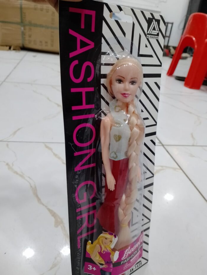 Barbie Fashionistas Doll Malibu Platinum Blonde - Image 8